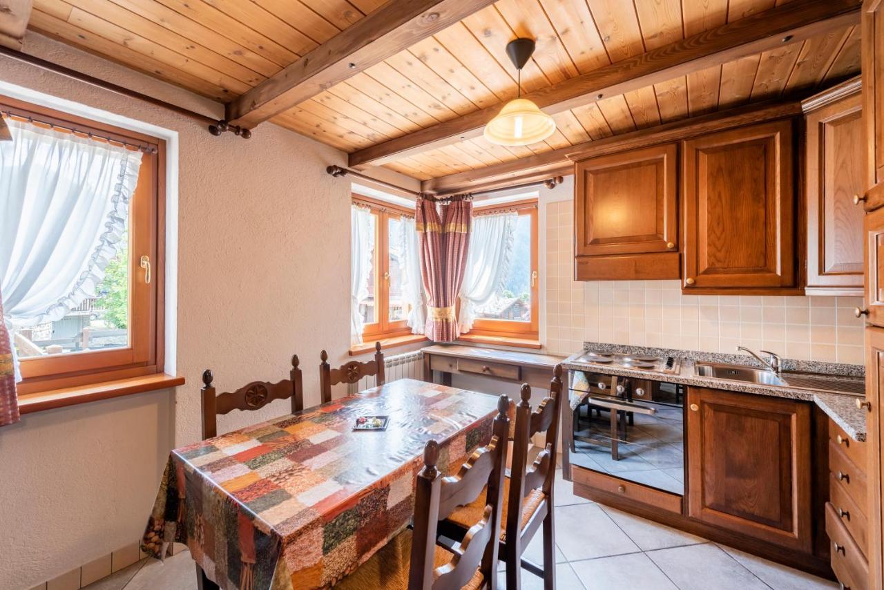 Hotel Santa San Champoluc