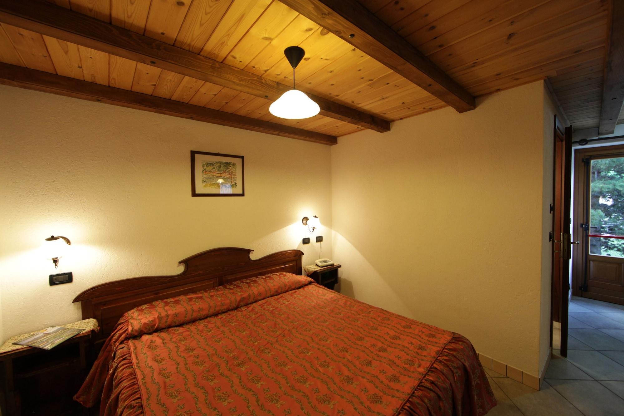 Santa San 3* Champoluc