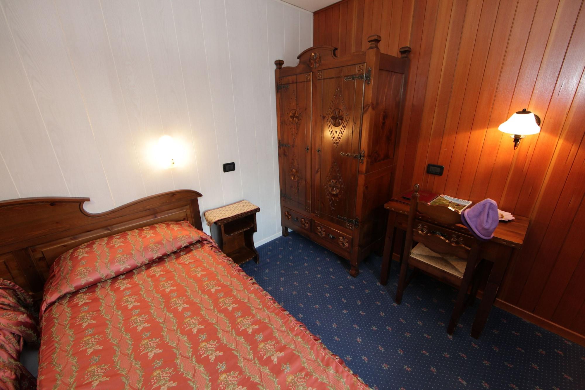 Santa San 3* Champoluc